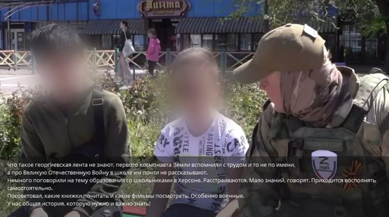 Російські пропагандисти знімають «новини Херсона» на вулицях Мелітополя