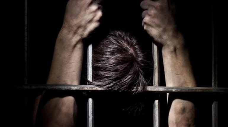Окупанти відпустили з полону двох кримських татар у Генічеську