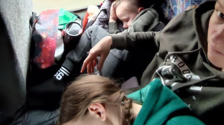 Змушені тікати від війни: ніжинські родини діляться своїми історіями