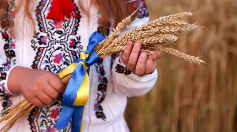 "Вишиванка – духовна броня українців": привітання з Днем вишиванки