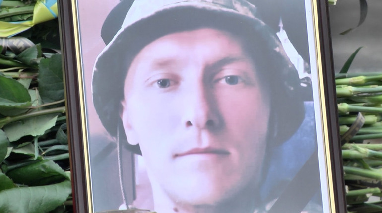 У Шостці попрощались із ще одним загиблим воїном - Віталієм Гриценком
