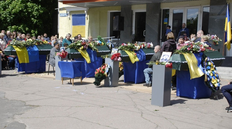 У Шостці відбулось прощання з 4 нашими земляками, які героїчно загинули за Україну