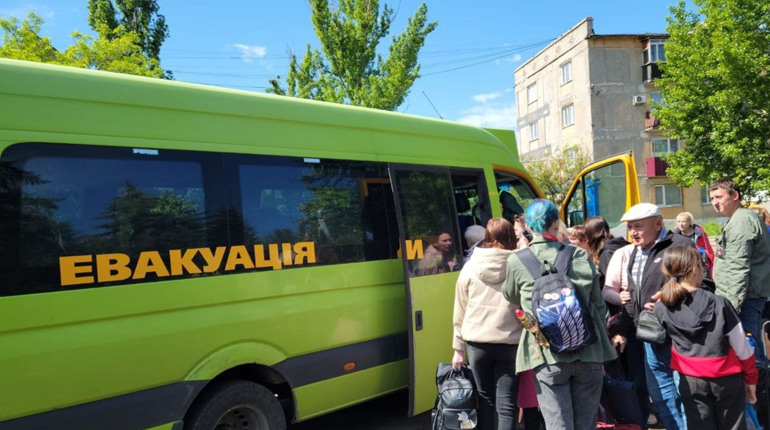 Безкоштовна евакуація із Торецька до Дніпра. Запис триває до 26 квітня