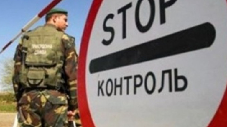 Кабмін змінив правила виїзду за кордон військовозобов'язаних чоловіків