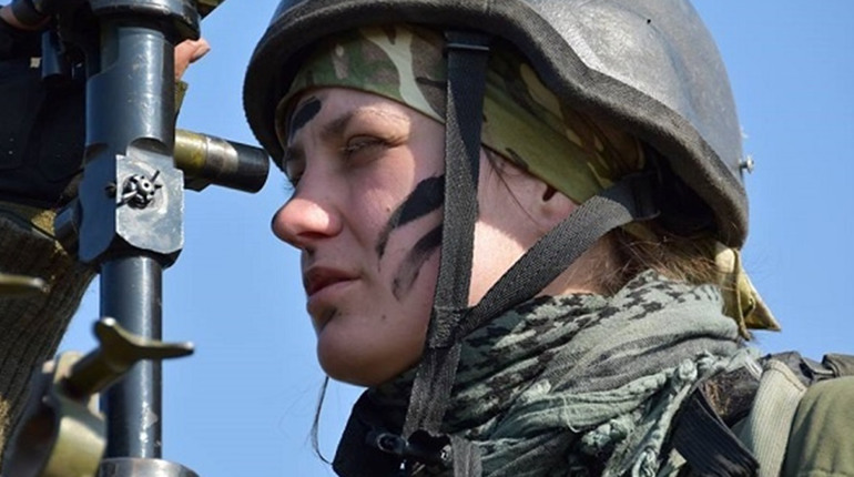 Любов і "Гіацинти": вчителька історії стала першою жінкою, яка очолила артилерійський підрозділ ЗСУ