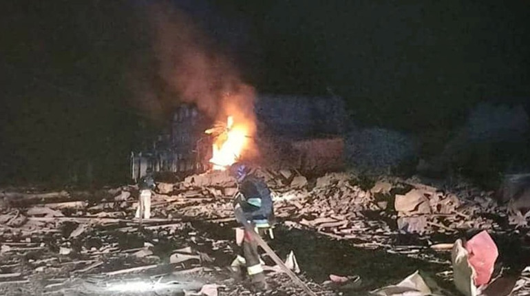 Вночі 30 травня ворог обстріляв Новий Буг на Миколаївщині