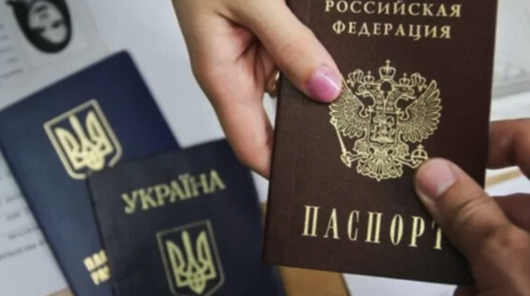 Працівники мелітопольського ЦНАПу відмовляються роздавати російськи паспорти