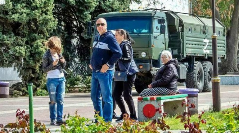 Мелітополь без зв’язку: не працюють банки та збільшився відсоток за послуги «мінял»