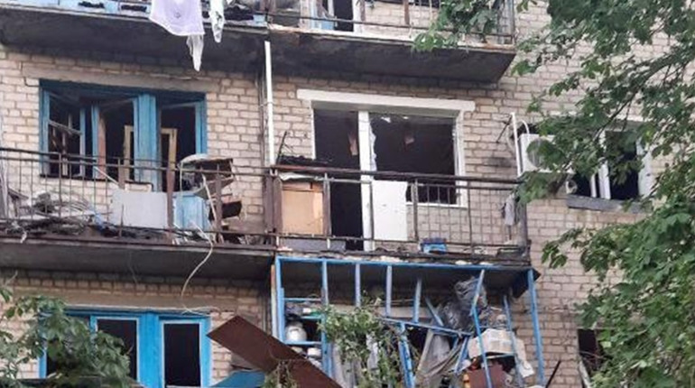 Ворожий авіаудар по Кураховому: Стали відомі масштабни руйнувань від снарядів