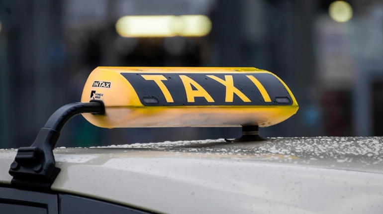 У Первомайську переглянуть реєстр місць стоянок таксі