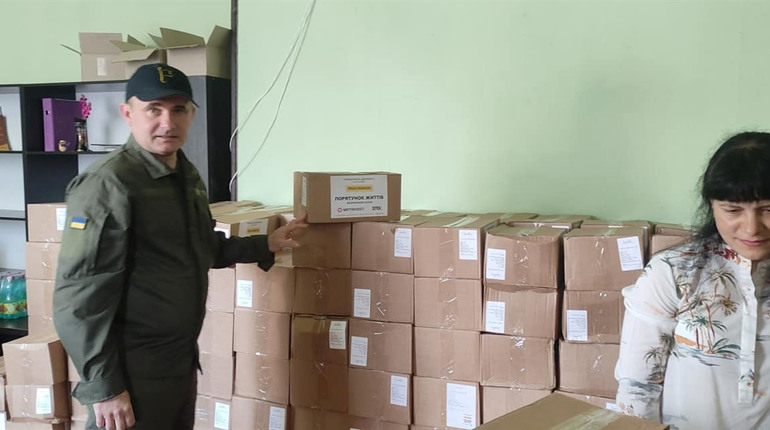 Через зловживання у Курахівській громаді змінили процедуру видачі гуманітарної допомоги