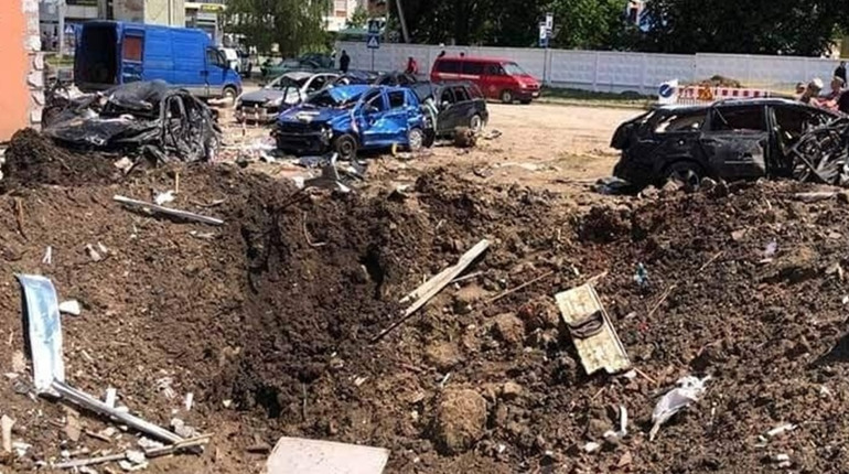 “Ми відбудуємо все, що зруйнували окупанти. Від Волновахи до Чорткова”, - звернення Зеленського
