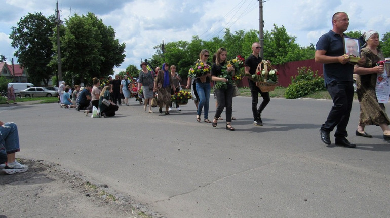 На Ніжинщині в останню путь провели трьох Героїв