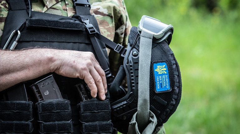 Гадяцькі добровольці отримали бронежилети від волонтерів