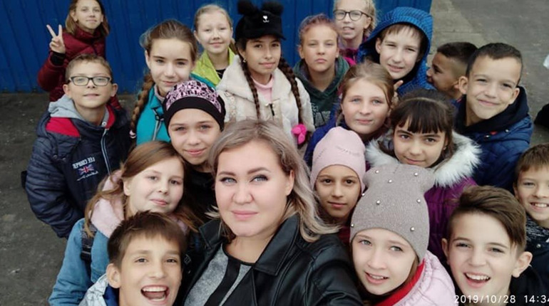 «Діти розповідають мені те, що не можуть казати батькам»: вчителька зі Сміли розкрила секрет успіху