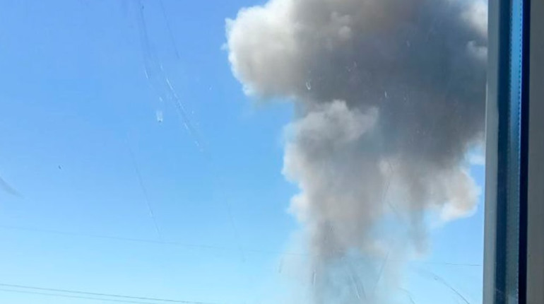 В Одесі пролунало кілька вибухів. Ворог масовано обстрілює Південь