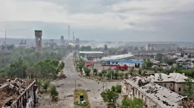 Росіяни дісталися траси Р66, впритул наблизилися до Лисичанська та блокують Гірське та Золоте