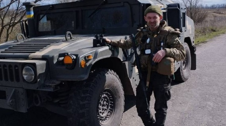 Вісім років воював за Україну: військового Романа Ляша з Гадяччини посмертно нагородили орденом