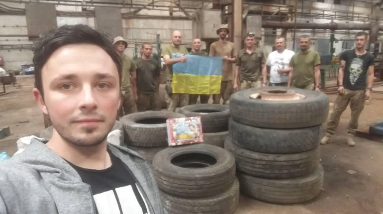 Балтяни передали Збройним силам України ліки, продукти та засоби гігієни. ФОТО