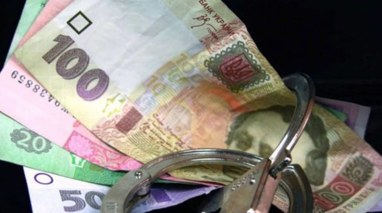 Привласнили майже половину мільйона бюджетних коштів? Фігуранткам справи повідомлено про підозру