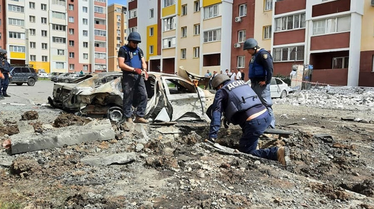 Ракета влучила у подвір'я школи в Харкові, у регіоні 2 загиблих: ситуація на Харківщині 27 червня