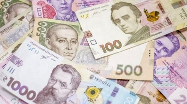 Окупанти на Херсонщині планують відкриття російського банку і позбуваються гривні