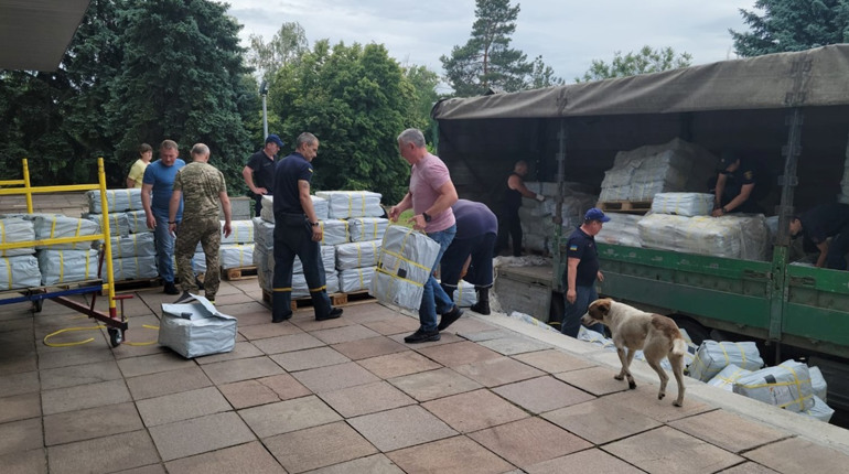 Підтримка під час війни: у Торецькій громаді видали понад 30 тисяч продуктових наборів