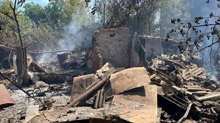 Вороги продовжують рівняти з землею Красногорівку: одна людина загинула