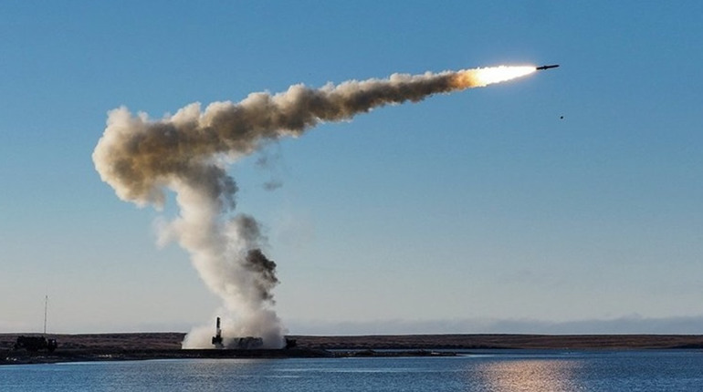 Росіяни випустили три ракети по Одещині: ППО збило їх над морем – Братчук