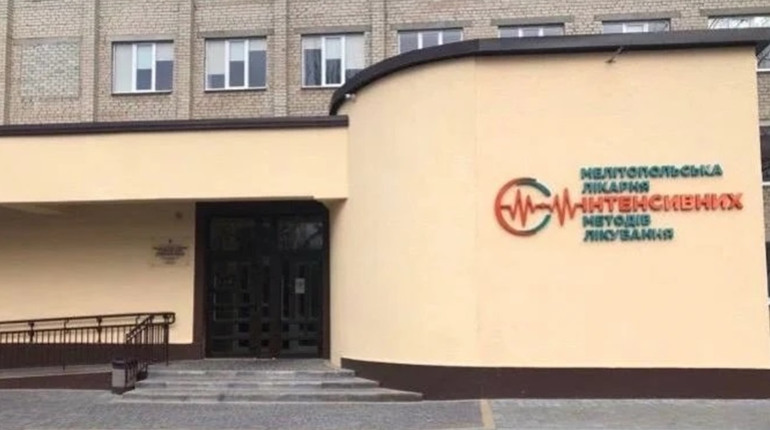 Медперсонал Мелітополя заставляють змінювати паспорт під загрозою звільнення