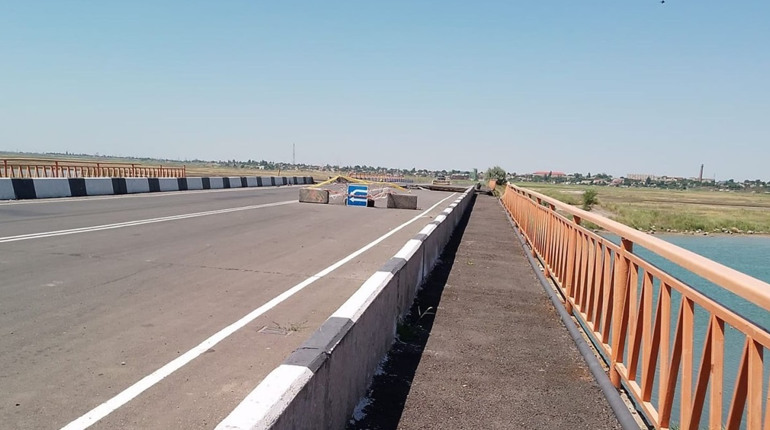 Російські війська посилили обшуки на блокпостах при виїзді на Арабатську Стрілку