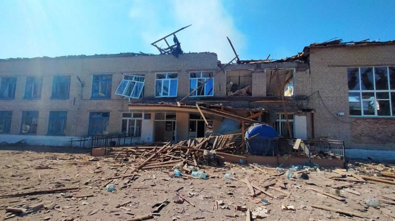 За добу на Донеччині ворог зруйнував та пошкодив 44 цивільних об’єкти – житло й інфраструктуру. ФОТО
