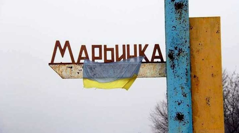 Мар'їнку на Донеччині росіяни стирають з лиця землі: не пошкоджених будівель майже не залишилося