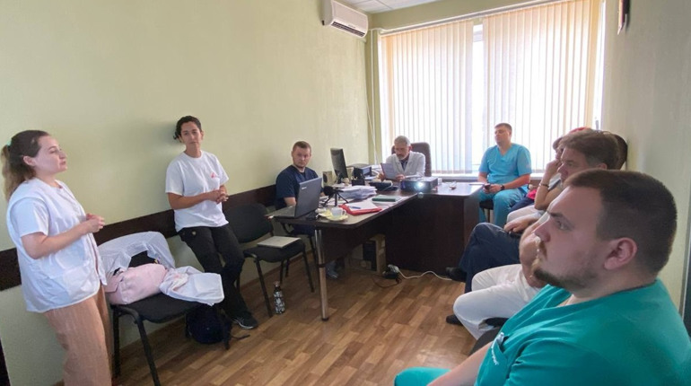 "Лікарі без кордонів" в Лозовій: навчають місцевих медпрацівників новітнім методам лікування