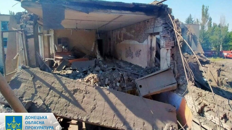Ворог обстріляв Торецьк: російська ракета вбила цілу сім’ю