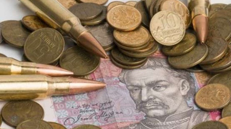 В Україні відмінили військовий збір. Хто не платиме цей податок