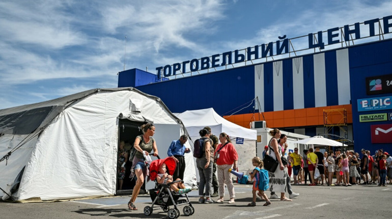 Біженців з Сірогозщини у Запоріжжі цілодобово приймає хаб для переселенців: контакти і адреса