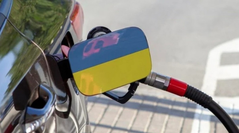 Автогаз продовжує дешевшати, бензин – навпаки: яка ціна пального у Гадячі 13 липня