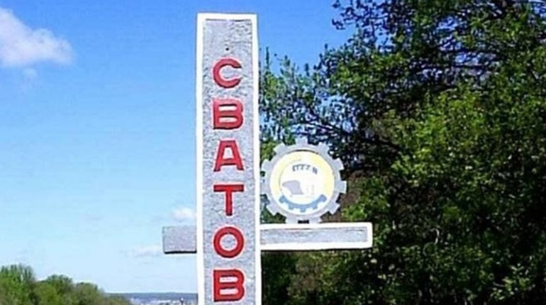 Багато місцевих пішли на співпрацю з “лнр”. Розповідь очевидиці про життя Сватового в окупації