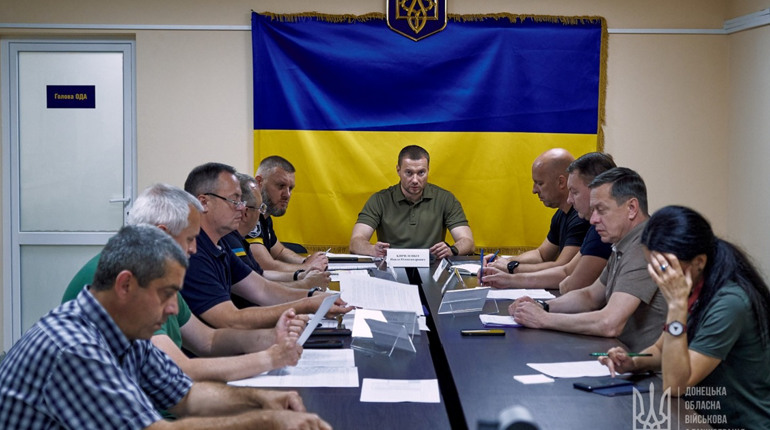 Очільник Донеччини провів спільну нараду з керівниками громад