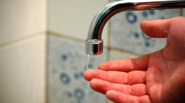 У Жовтих Водах триває низка аварійних та відновлювальних робіт на водогоні: хто сидітиме без води