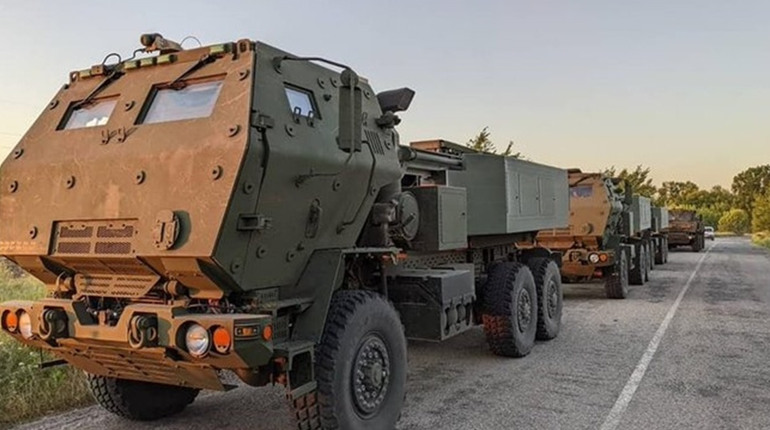 Десятки підірваних складів на Луганщині. Що таке HIMARS та чому ворог безсилий перед ним