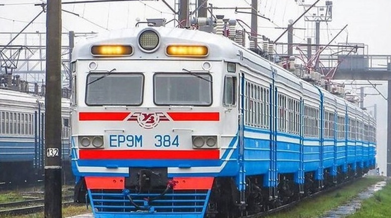 Змінився розклад руху приміського поїзда сполученням Дніпро – Лозова