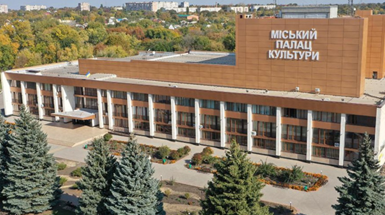У Лозовій вісім тисяч переселенців. Місто шукає інвестора, щоб облаштувати житло для ВПО
