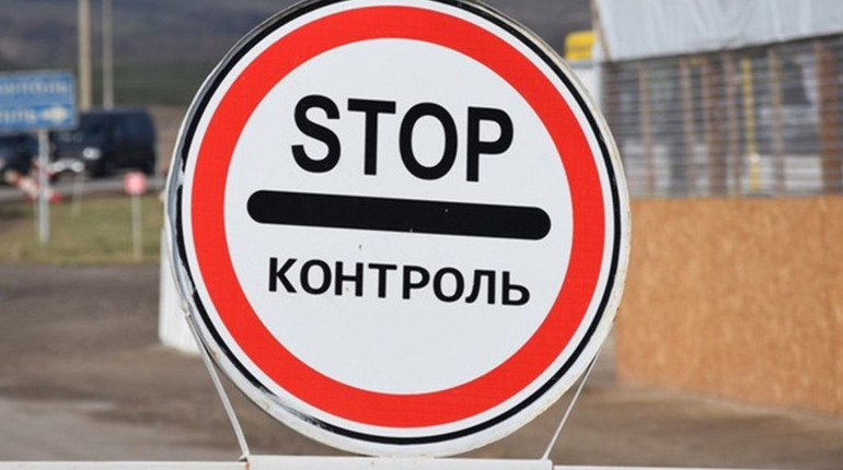 Життя в гетто. Для виїзду з Сєвєродонецька потрібно здати відбитки пальців та отримати перепустку
