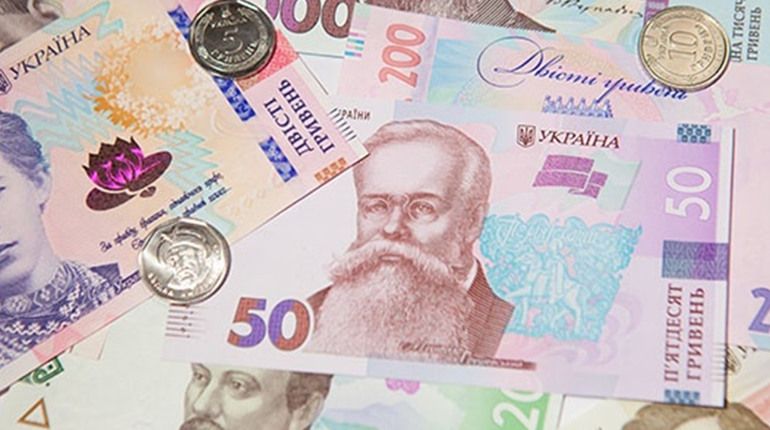 Окупанти планують повністю вивести обіг гривні з Херсонщини