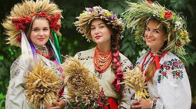 Що насіяла мати та над чим літали хрущі: пройдіть тест на знання української природи й не лише
