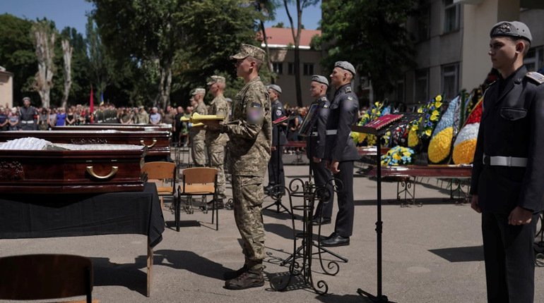 В Одесі попрощалися із загиблими офіцерами 28 окремої механізованої бригади