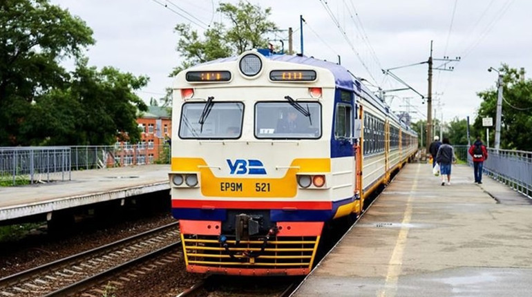 Зі столиці до Ніжина курсуватимуть додаткові приміські поїзди