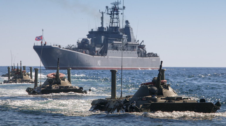 14 бойових кораблів та катерів, 16 "Калібрів" та 3 десантні кораблі росіяни тримають у Чорному морі